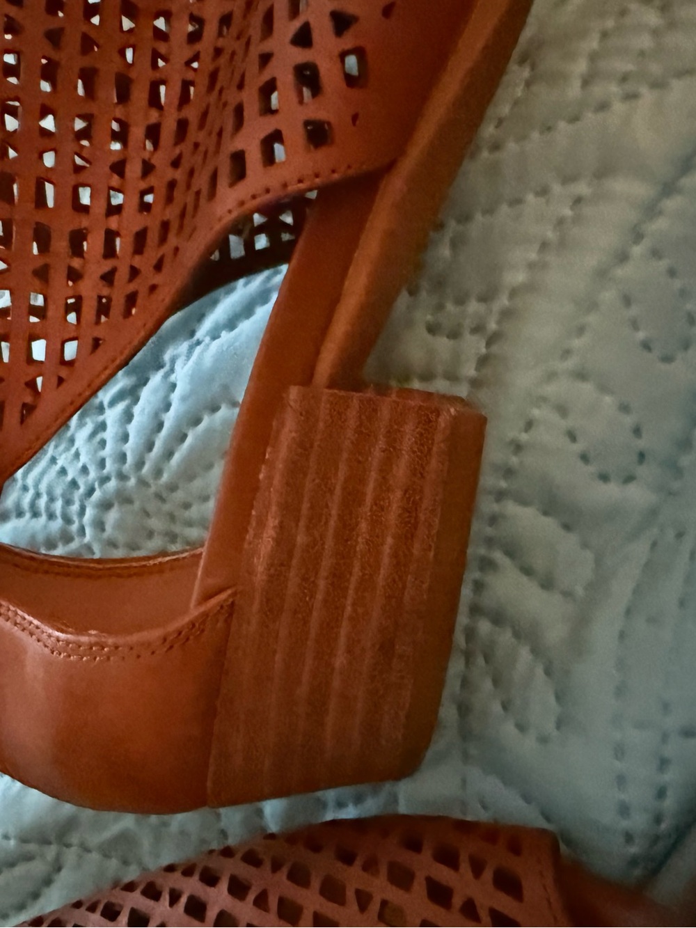 Sage + simple leather sandals - Picture 5 of 5